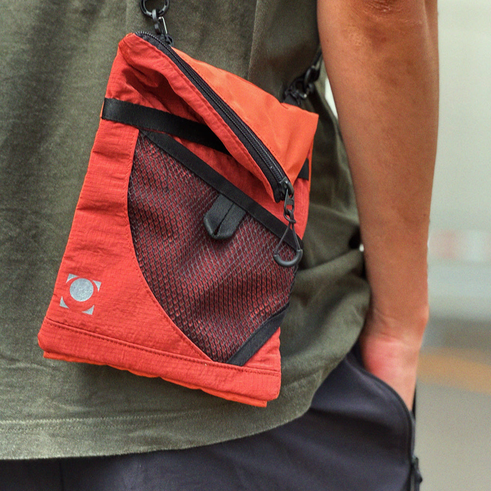 HOUT Air-Fit Quilted Sacoche Bag — Crossbody for Dog Walks